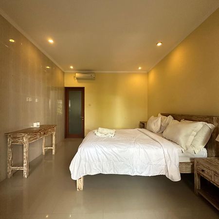 Dicky Guest House Batu Bolong Canggu Eksteriør billede